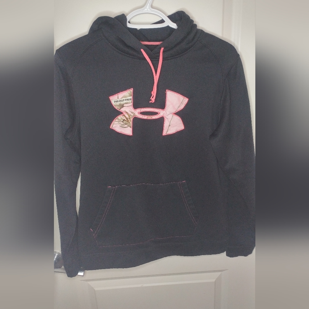 EUC Realtree Under Armour hoodie